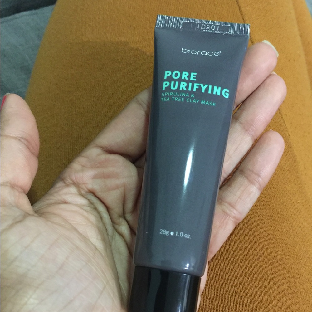 Pore purifying tea tree and spirulina face mask